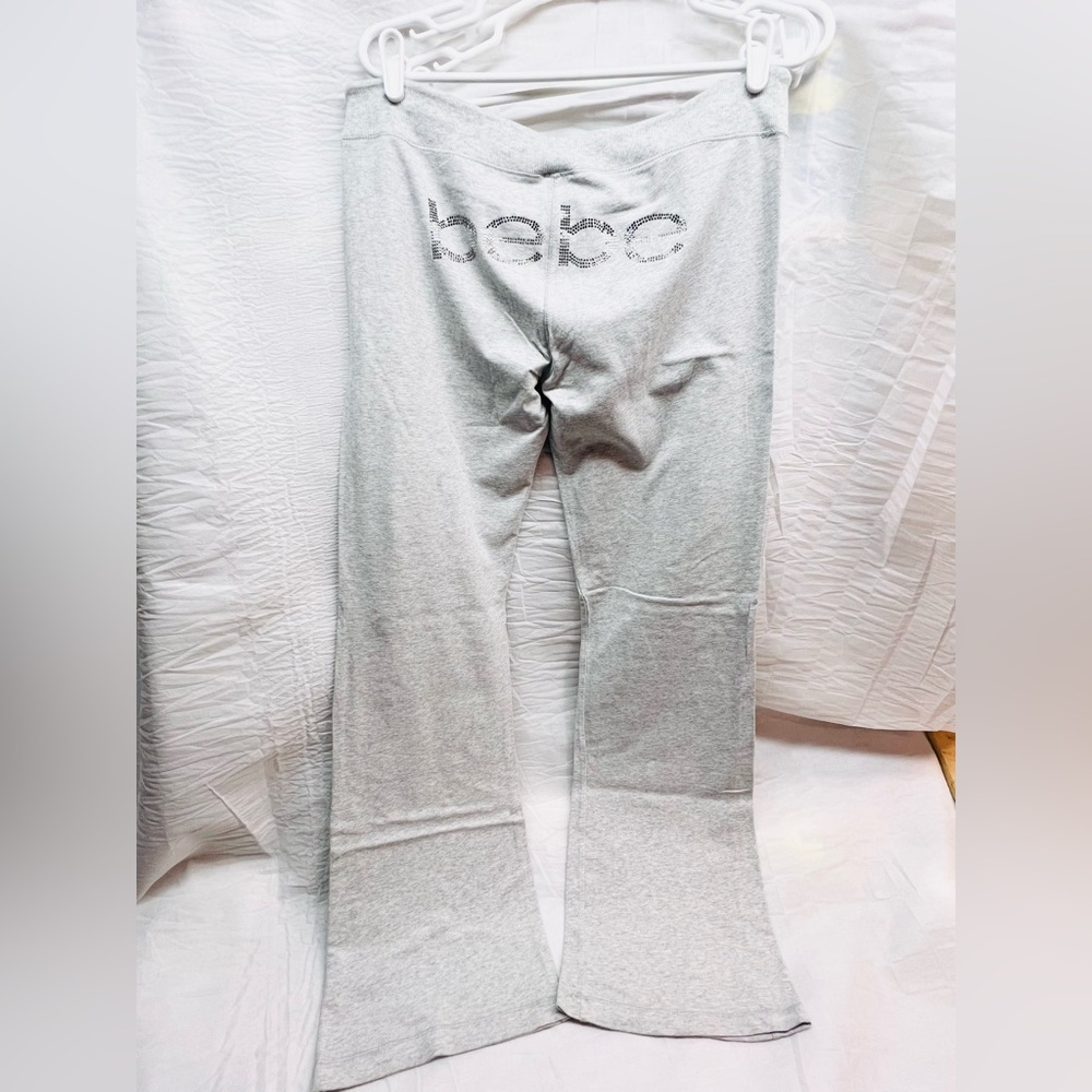 Women’s 2B Bebe pants- size M